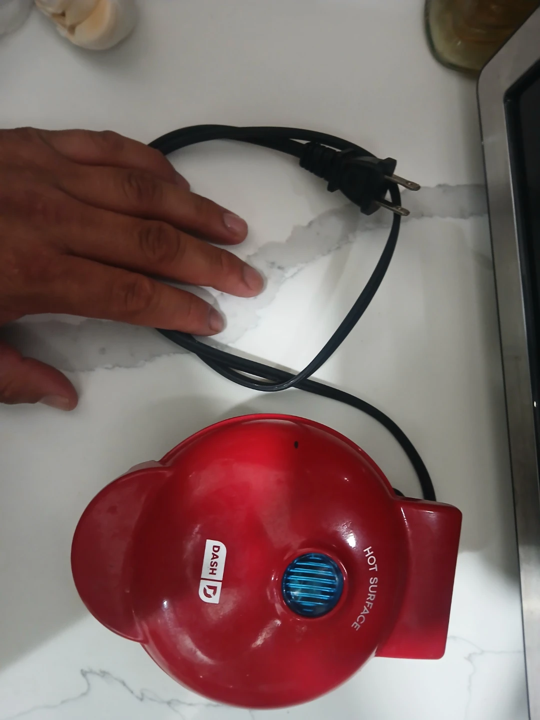 Dash Heart Mini Waffle Maker - photo 2