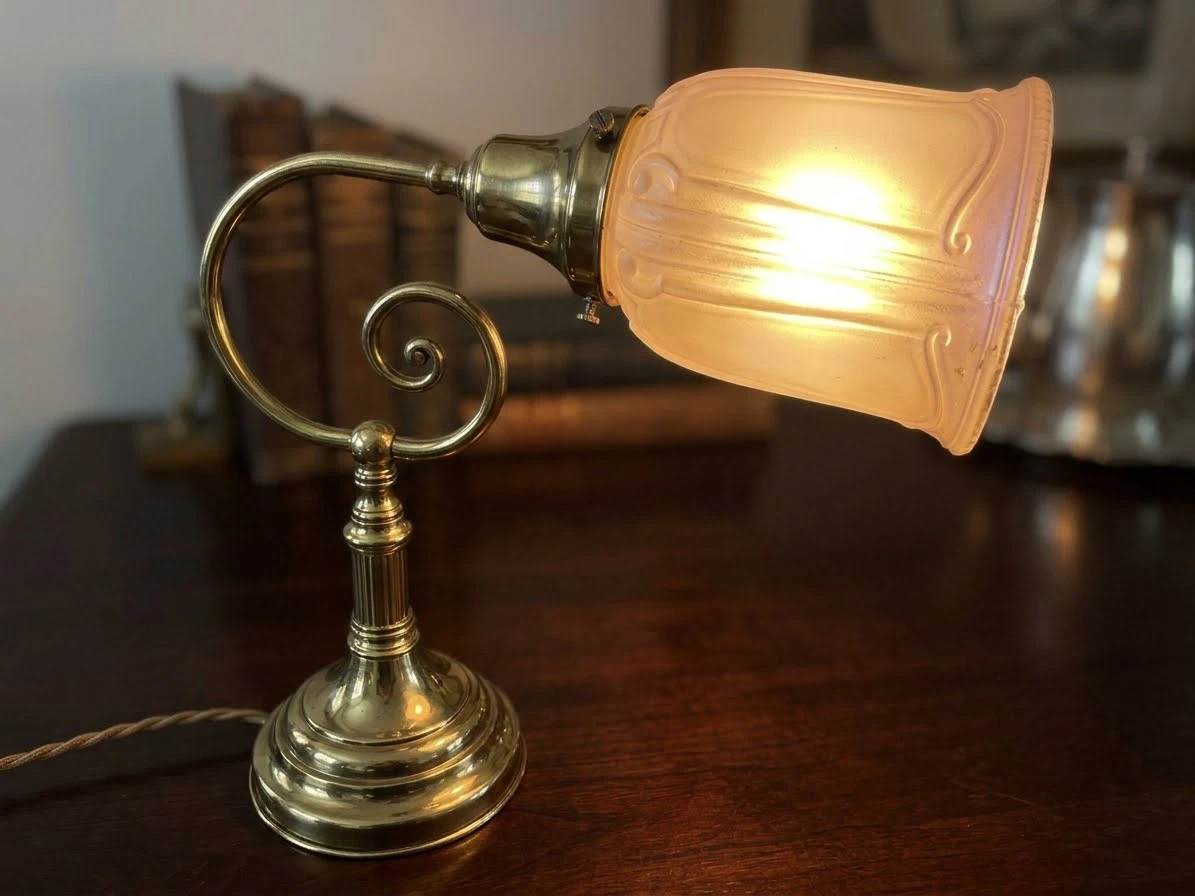 Vintage 1977 L&L WMC Art Nouveau Brass Desk Lamp