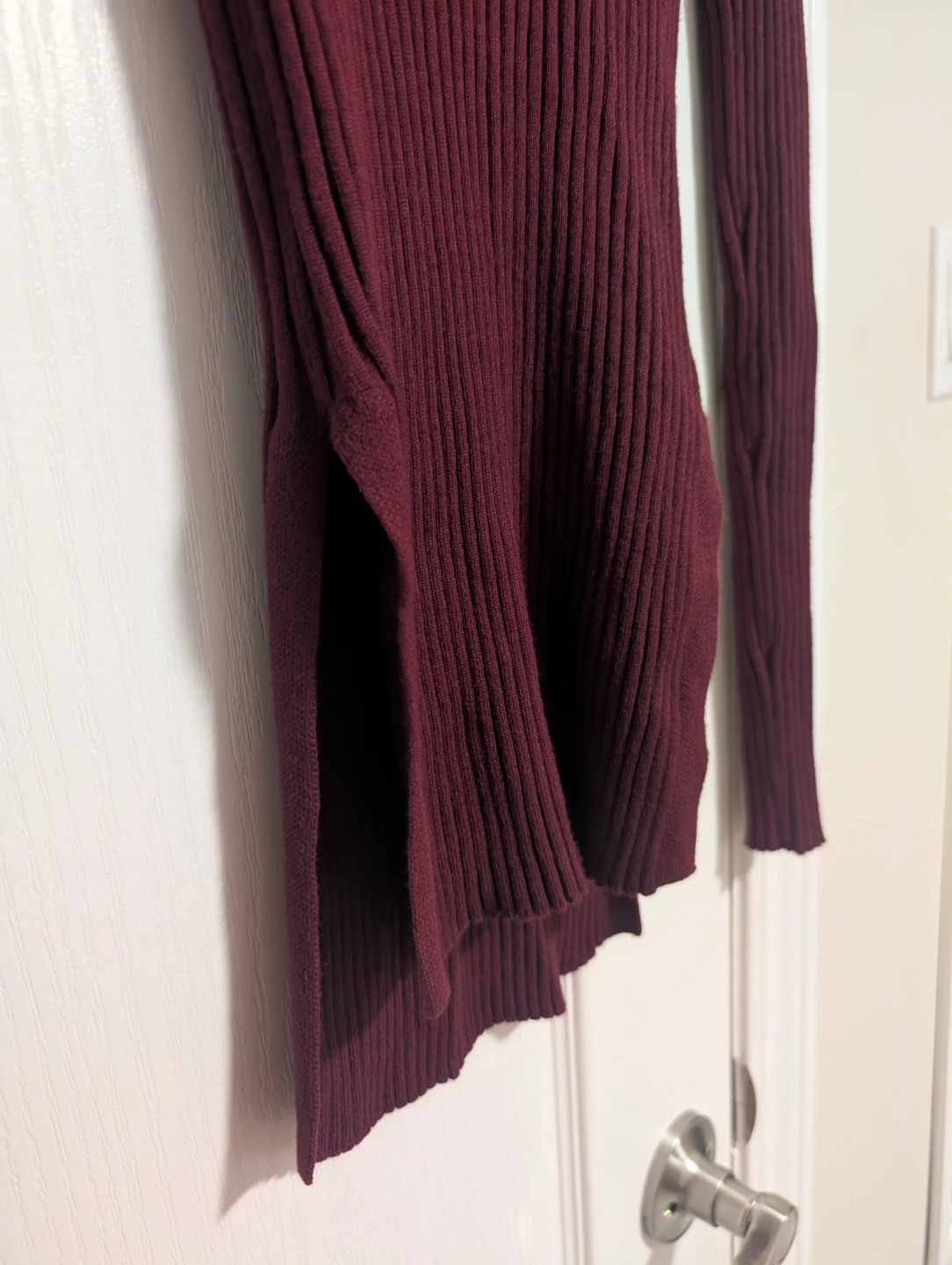 Maroon Ribbed V-Neck Long Sleeve Top - photo 5