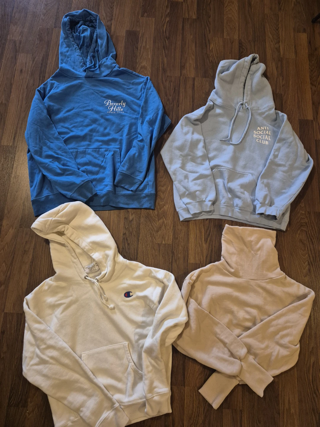 HOODY BUNDLE 4 in total - Anti-Social Club, Champion, etc Brands