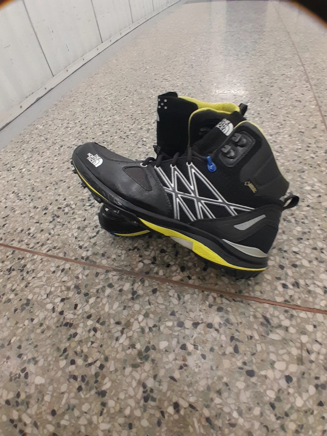 The North Face Hiking Winter Boots Men's Size 10.5 - photo 3