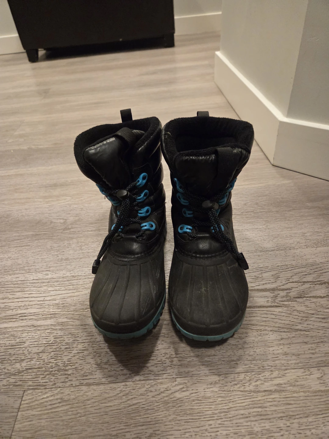 Cougar Black Winter Boots Size 6
