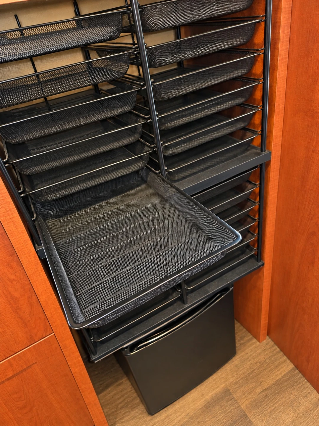 Black Metal Mesh Pull-Out Drawer Organizer - photo 4