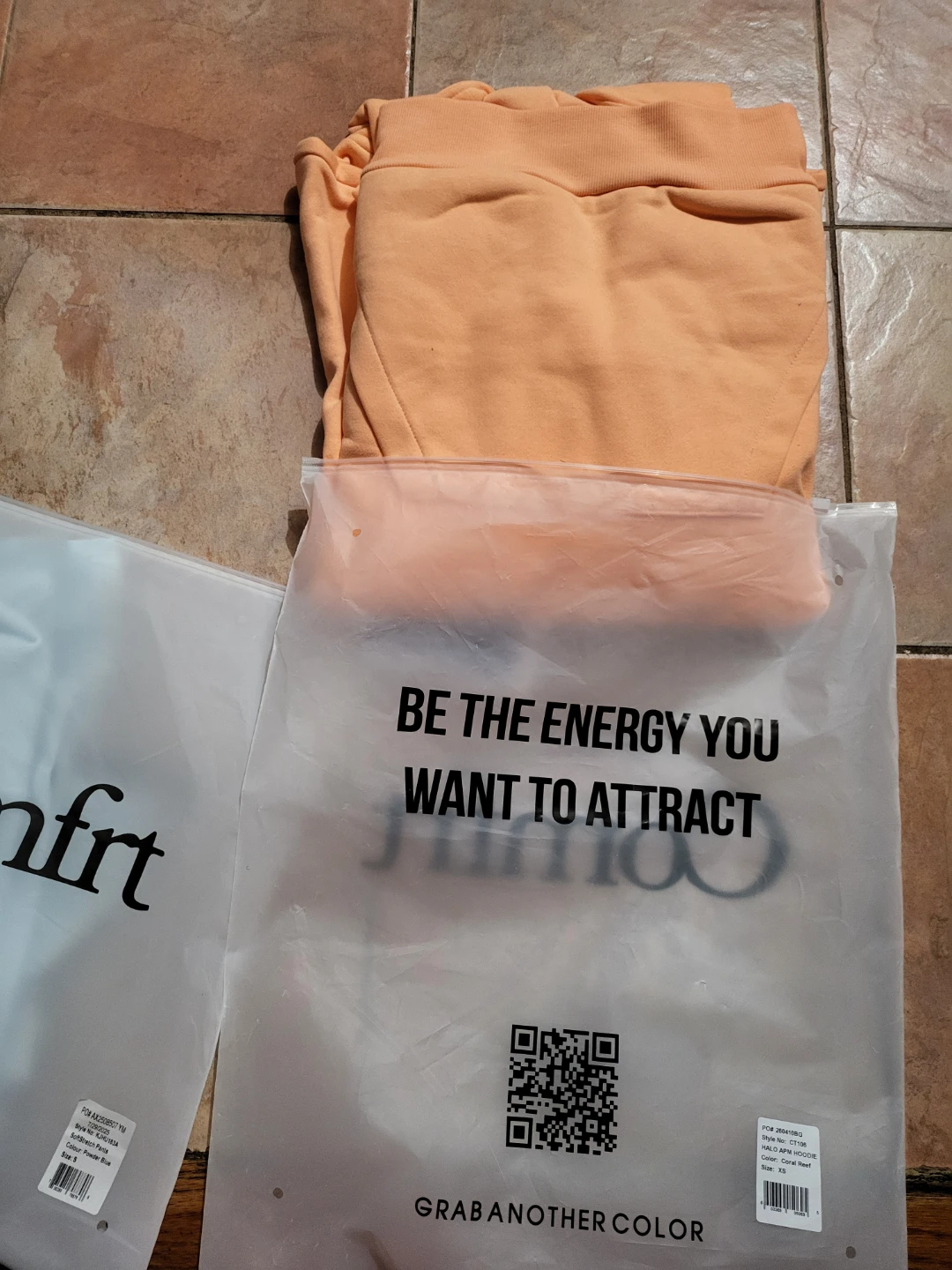 Comfrt petal peach shade hoodie & baby blue sweatpants - photo 2