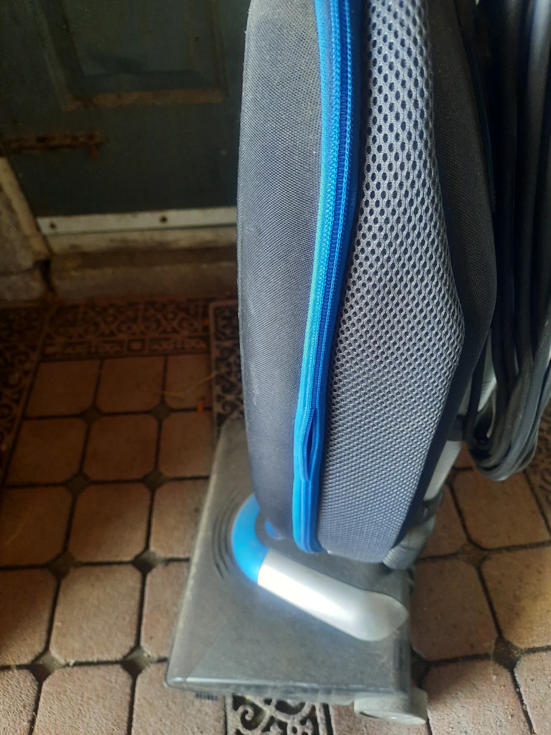 Vacuum - photo 2