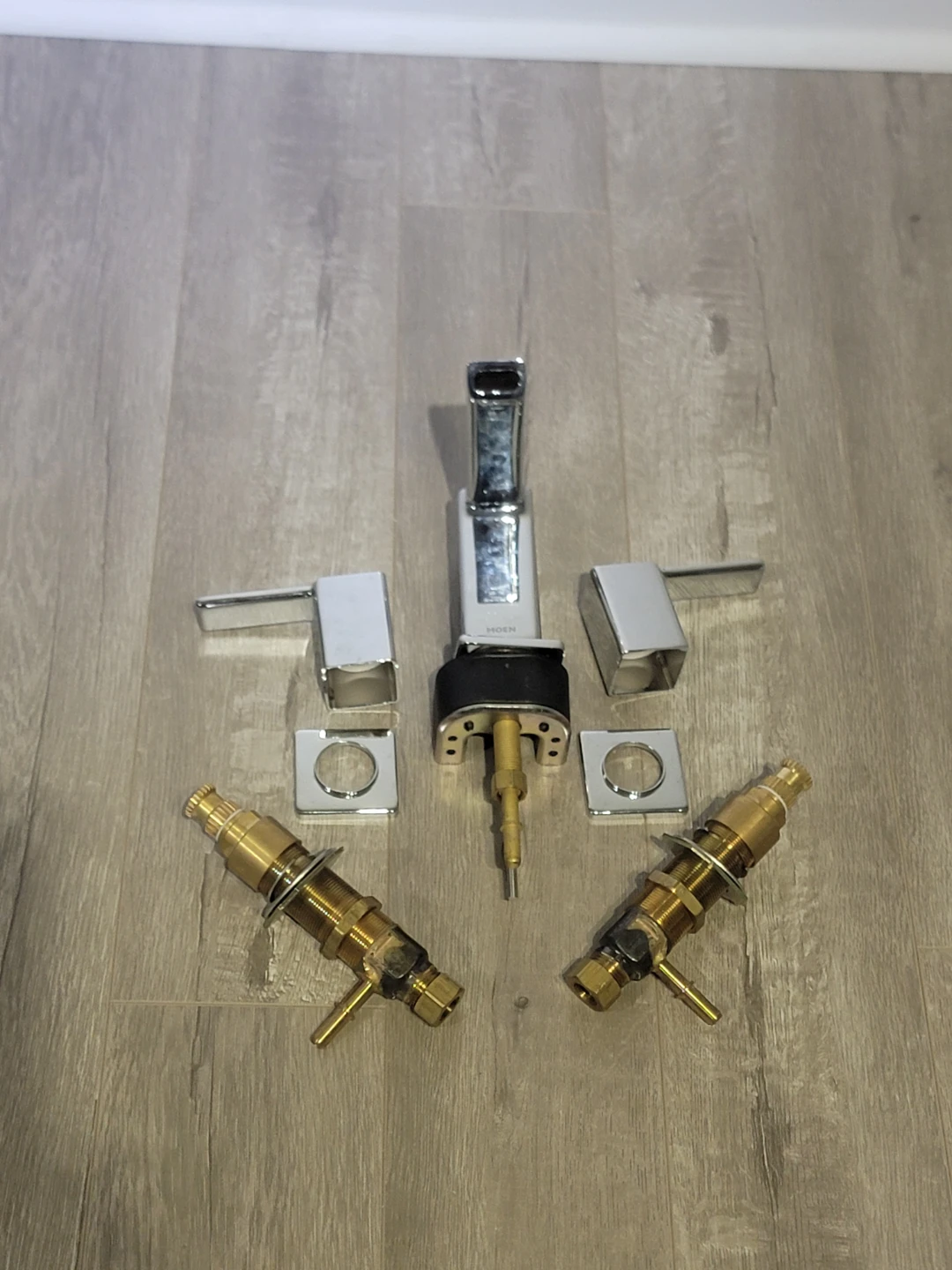 Moen Widespread Bathroom Faucet - photo 2