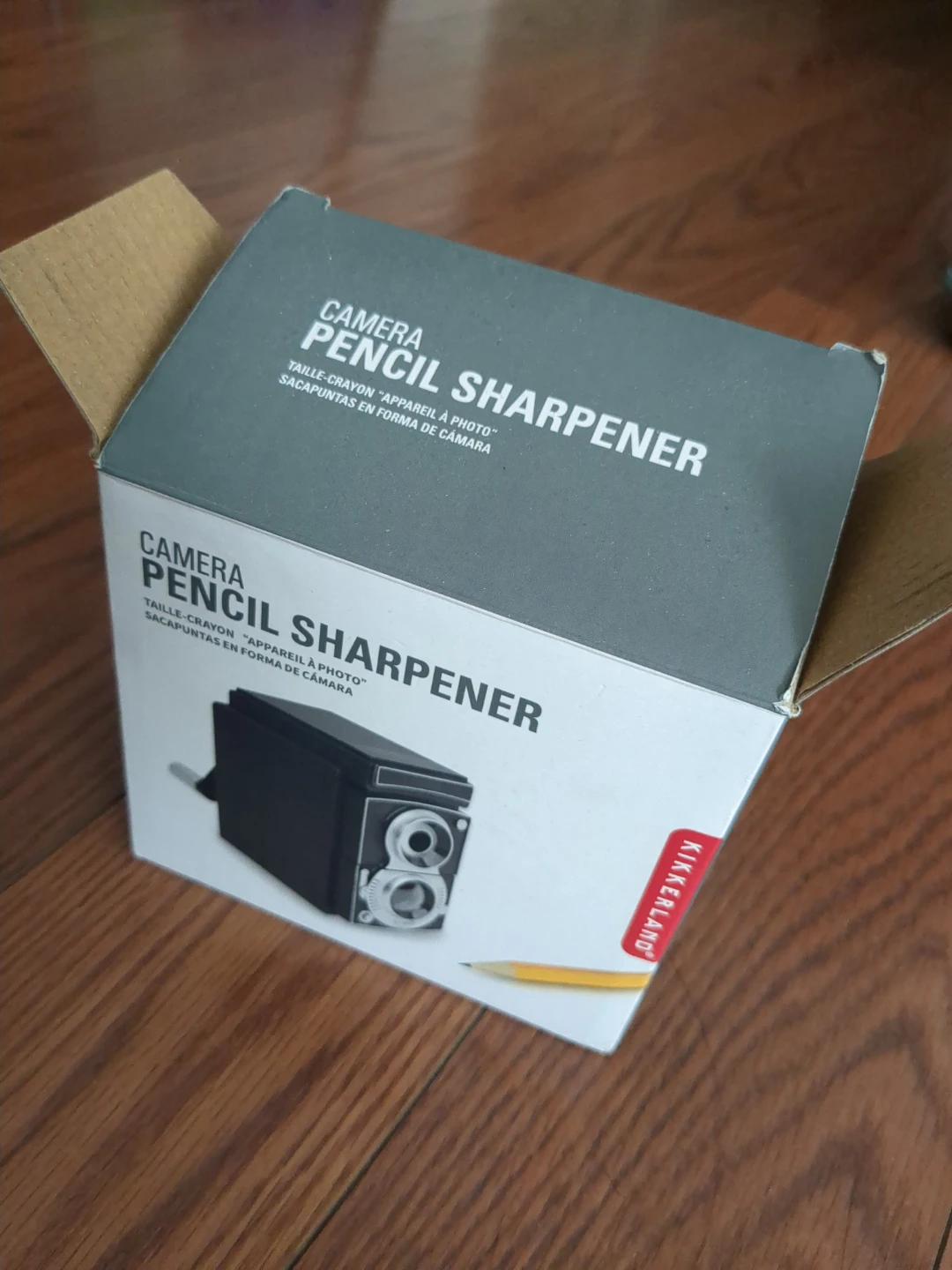 Kikkerland Camera Pencil Sharpener (broken)