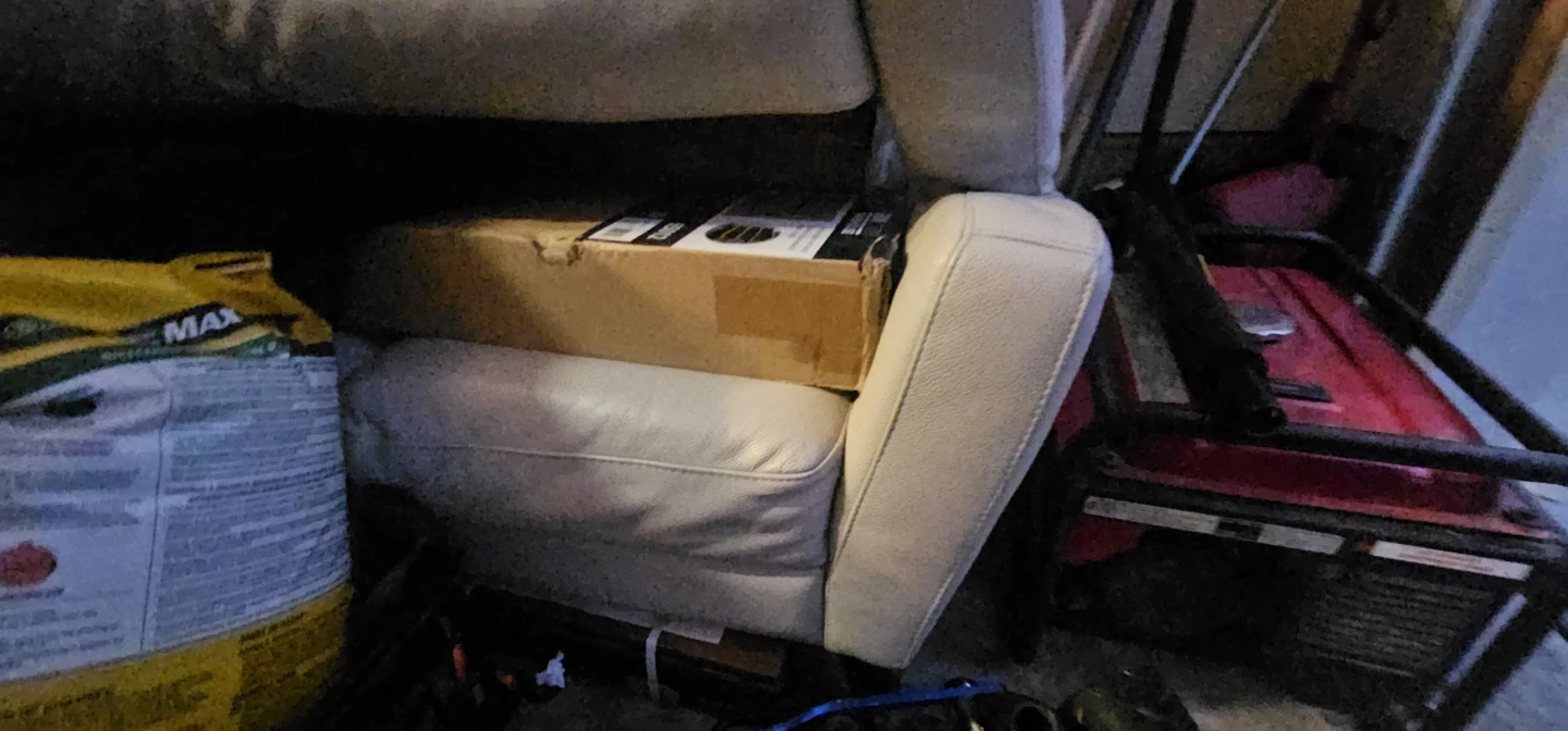 Leather couches - photo 5