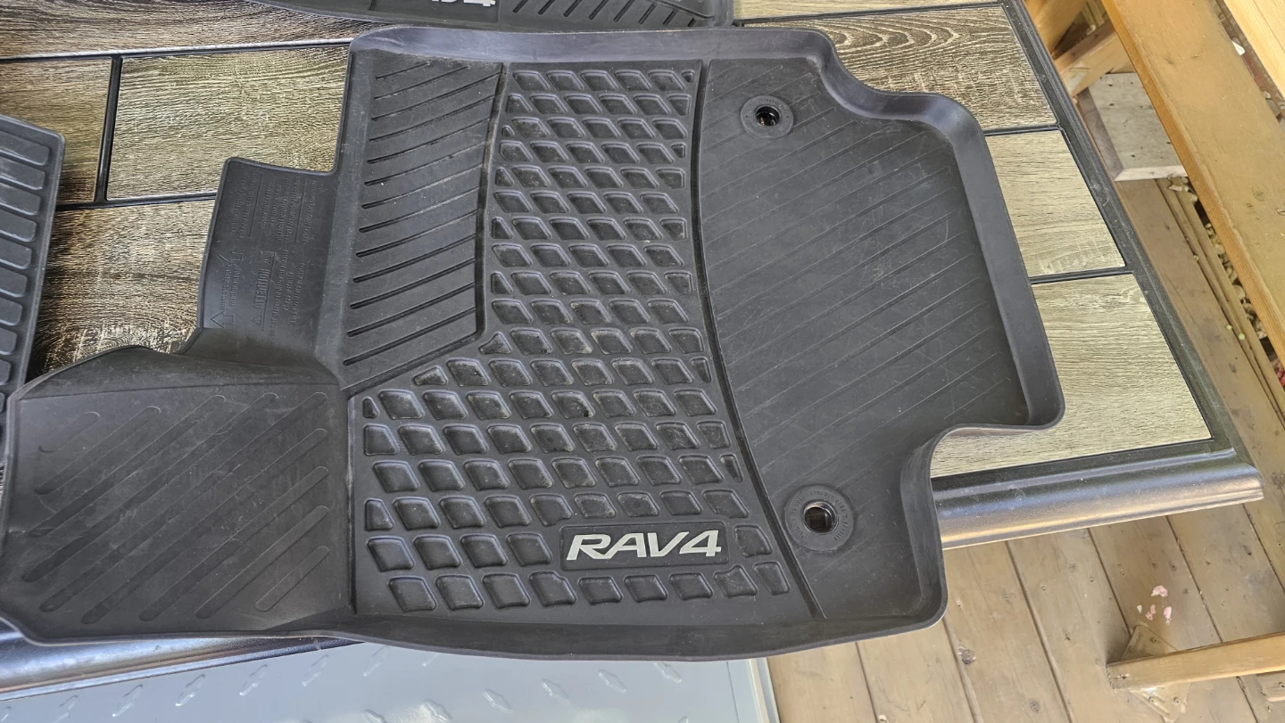 Toyota RAV4 All-Weather Floor Mats - photo 2