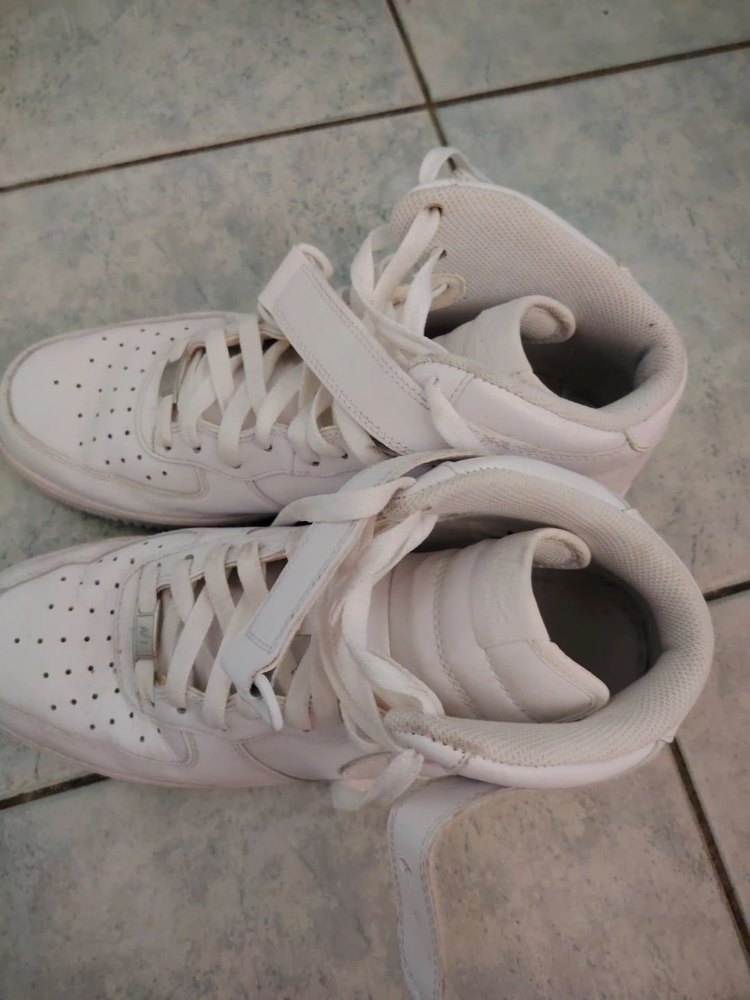 Nike Air Force 1 Mid White