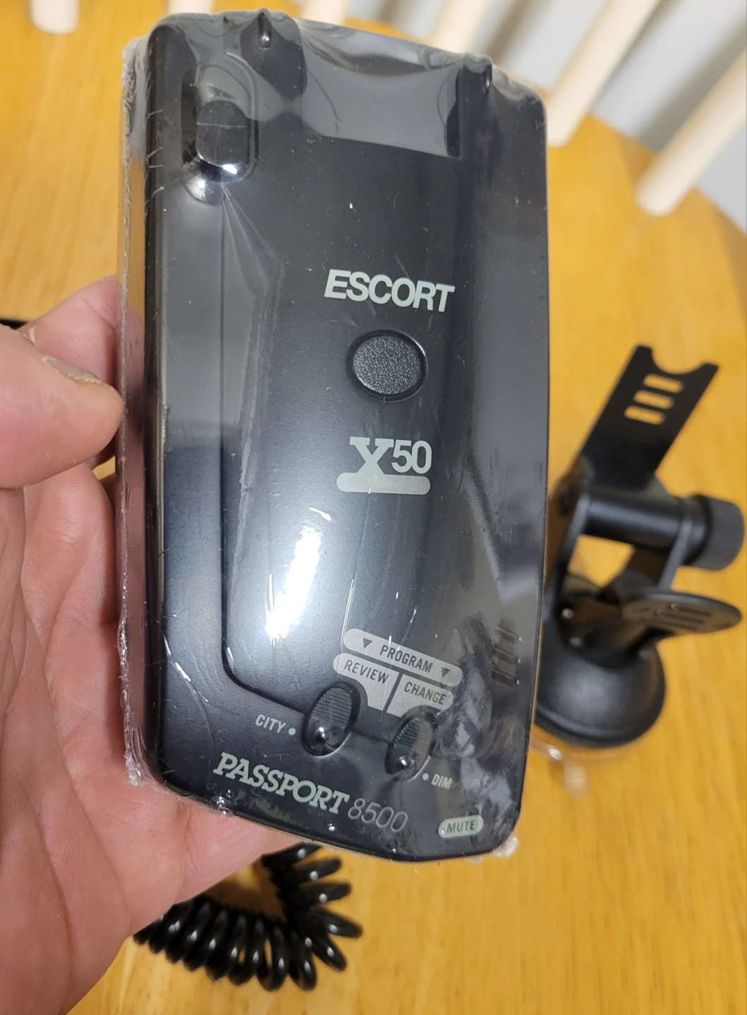 Escort Passport 8500 X50 Radar Detector - w/ Mount & cable / NEW - photo 3