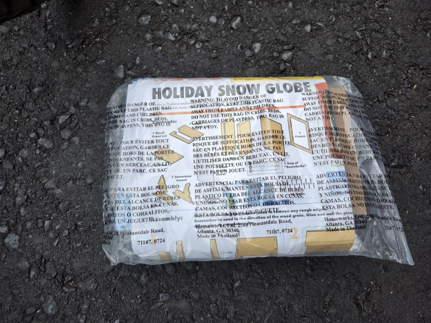 Holiday Snow Globe Assembly Kit