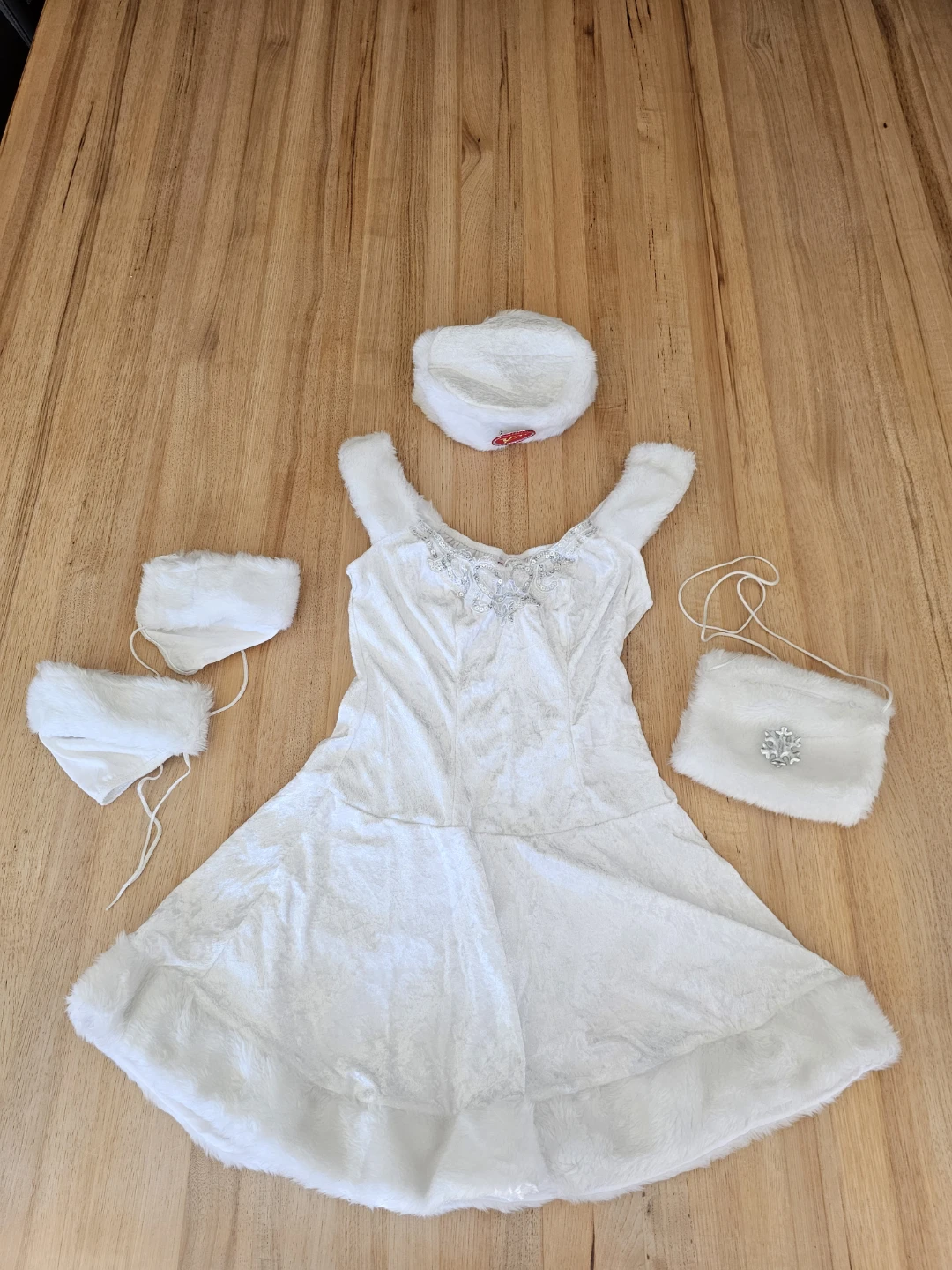 Adult Halloween Costumes $5 each Size Medium - photo 4