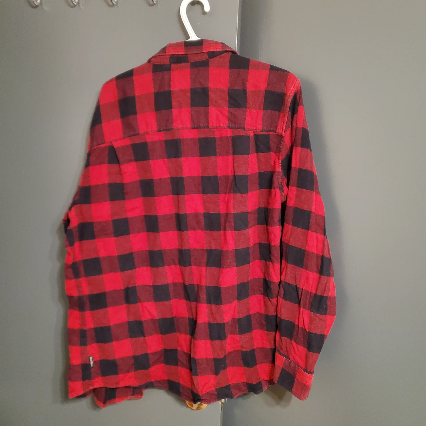 Wind River Red and Black Plaid Shirt - photo 4