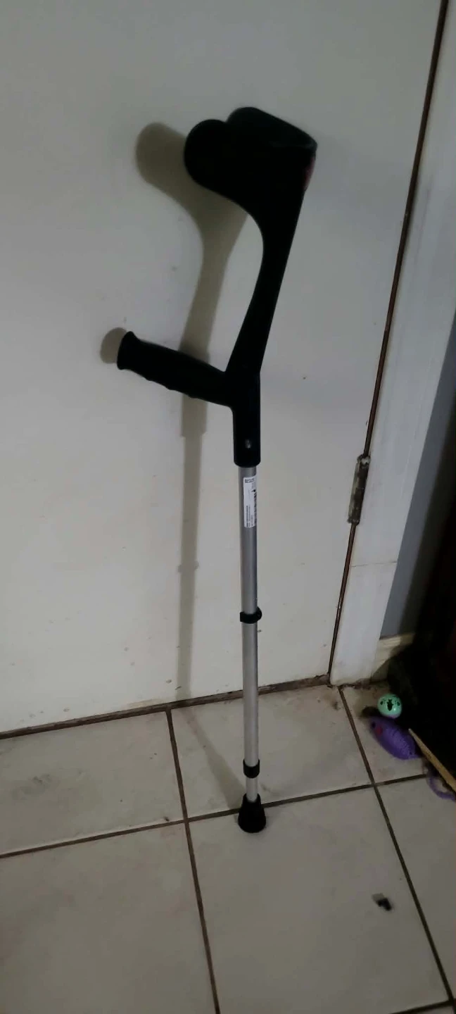 Adjustable Forearm Crutch