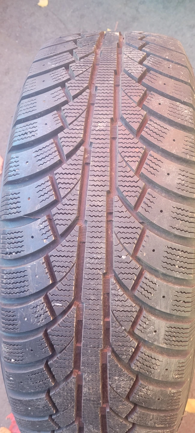 Acura 17-inch Winter Tires and Rims 235/65R17 - photo 4