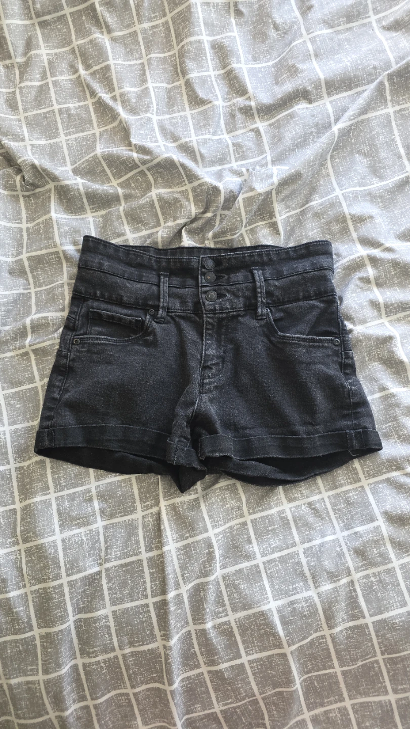 Bluenotes - High-Waisted Denim Shorts