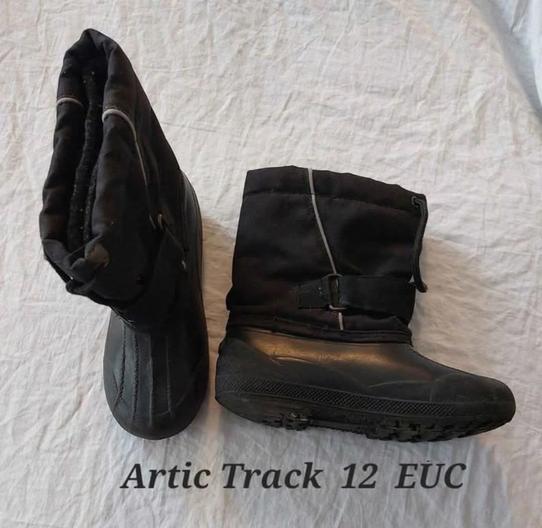 Boys Artic Track Winter Boots Size 12