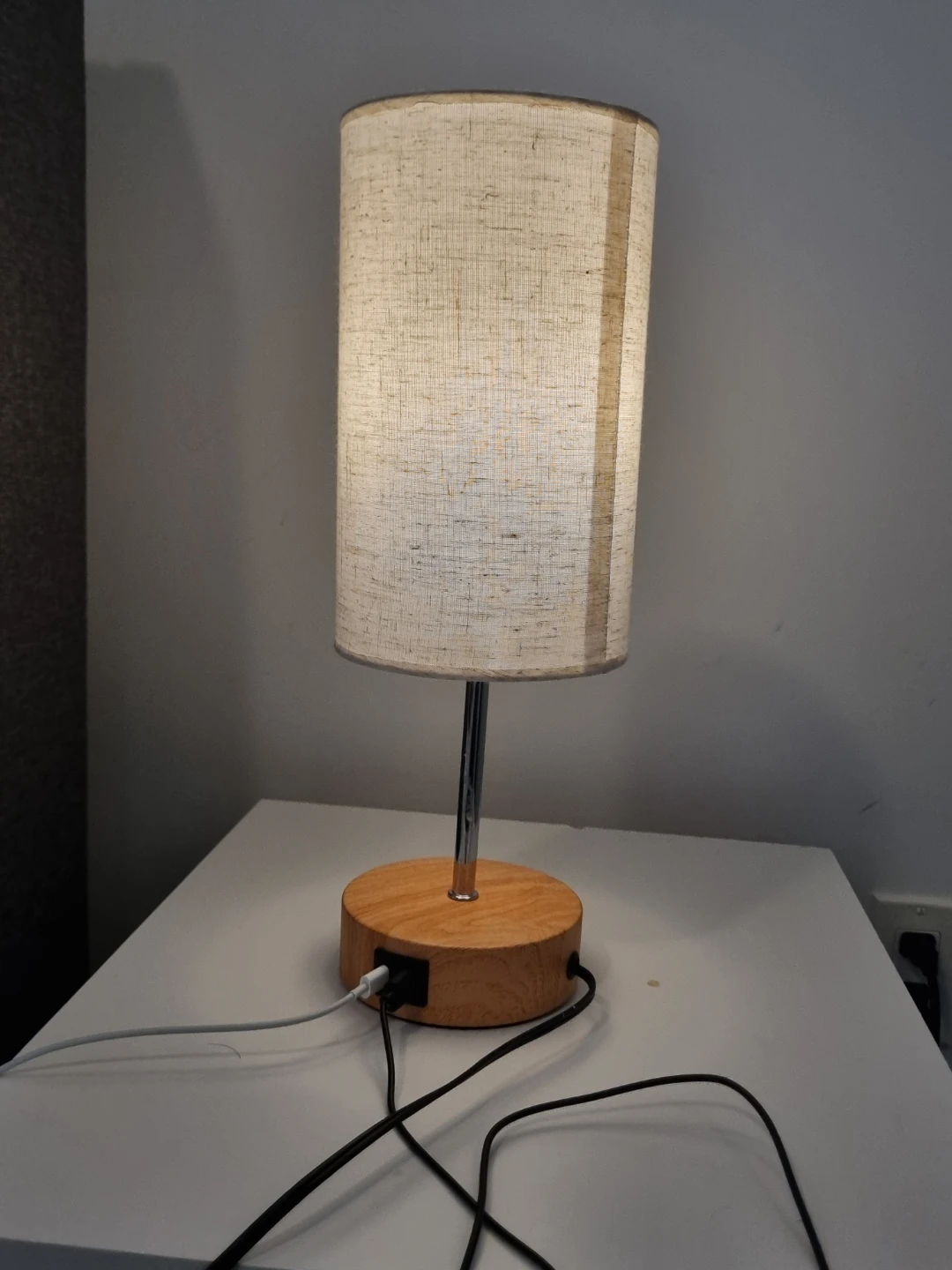 Yarra Decor Bedside Touch Lamp with USB Charging Ports