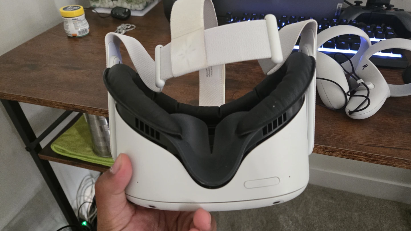 Meta/Oculus Quest 2 - photo 3