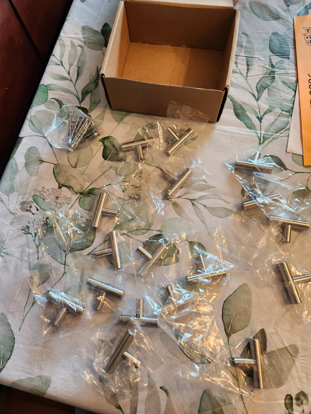 17 pieces T-Bar Cabinet Handles new - photo 2