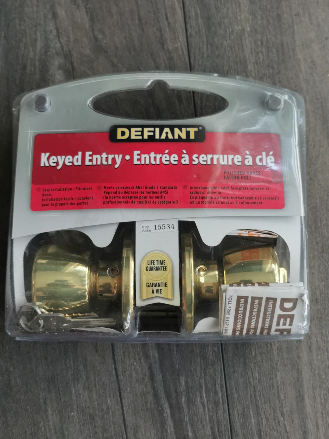 Defiant Keyed Entry Door Knob, New in Box