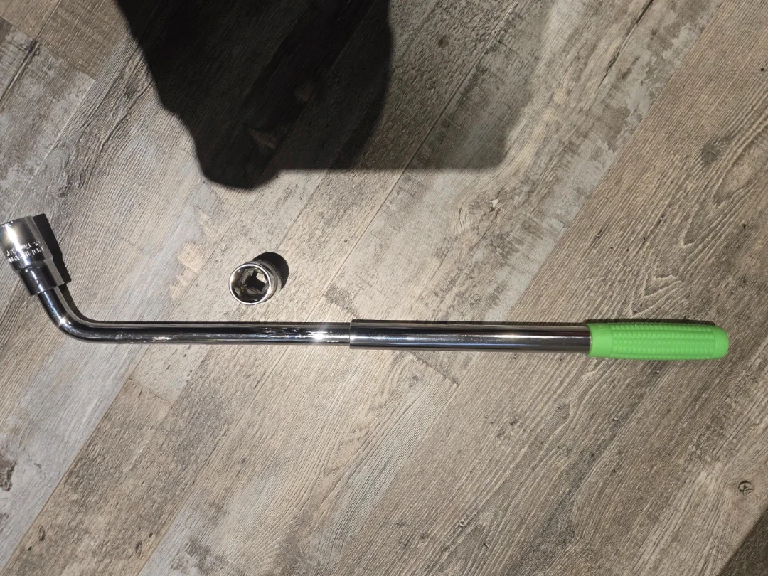 Lug Wrench with Sockets - photo 2