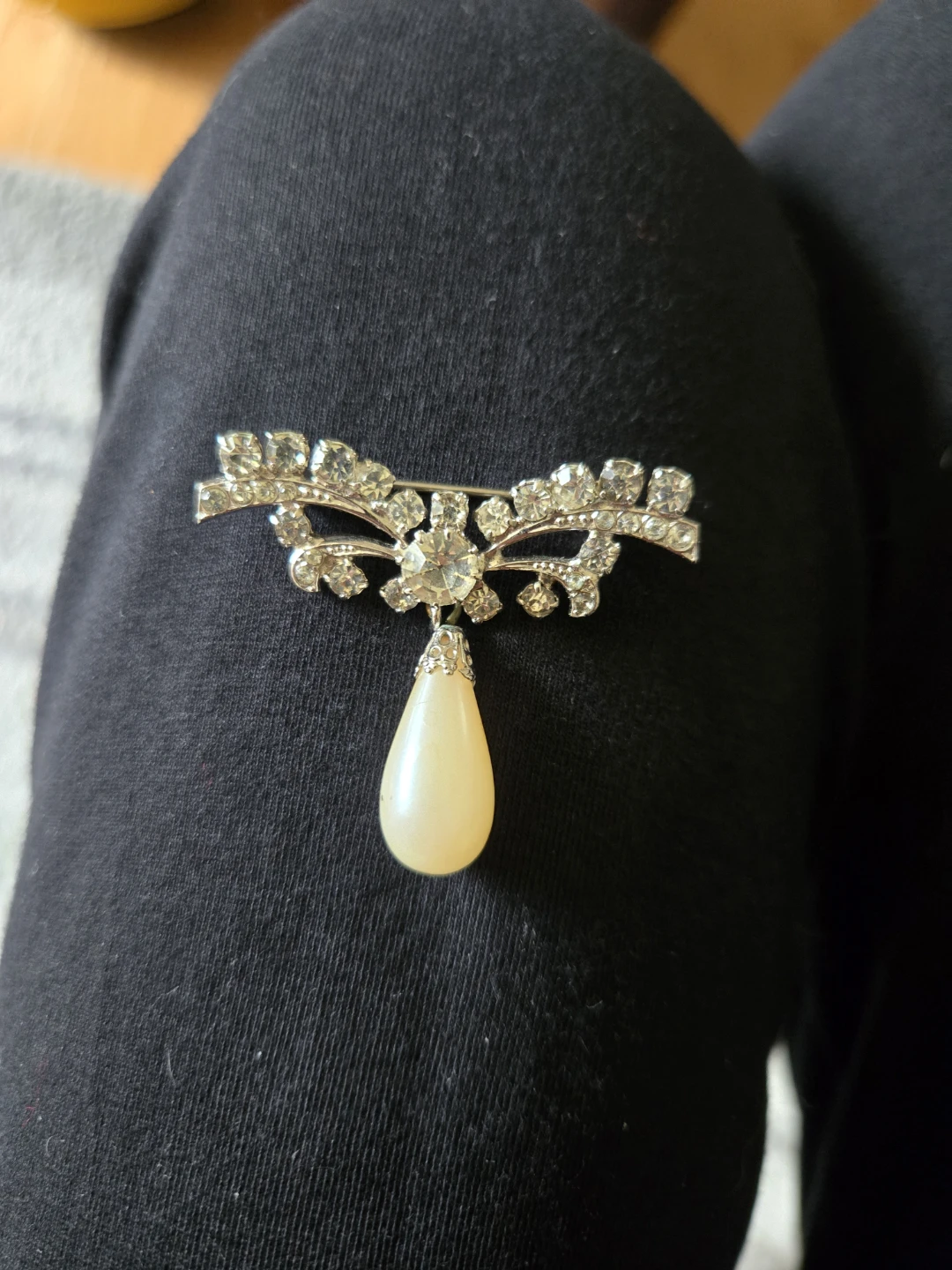 Vintage-1950s Silver & Rhinestone Pearl Drop Brooch Pin