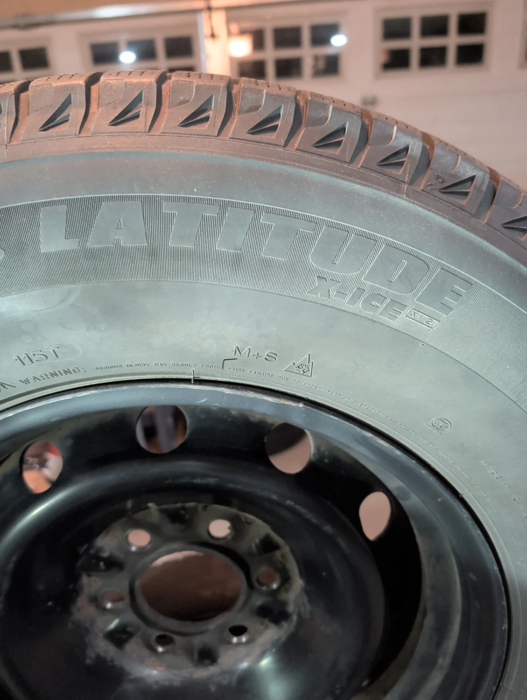 17" Steel Rims & Michelin Tires (Fits Ford F-150 / Expedition) - photo 4