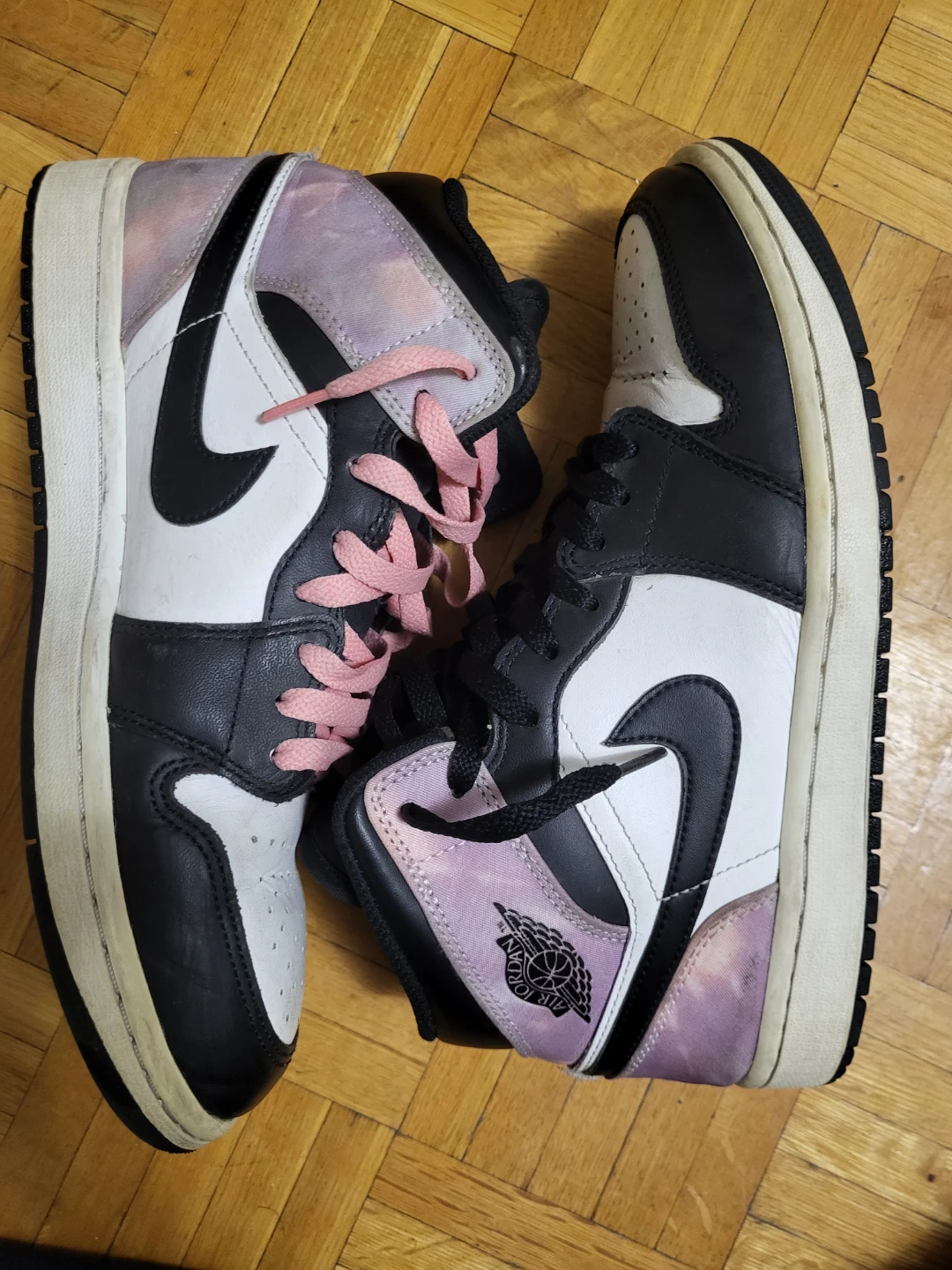 Air Jordan 1 Zen Master Mid Sneakers