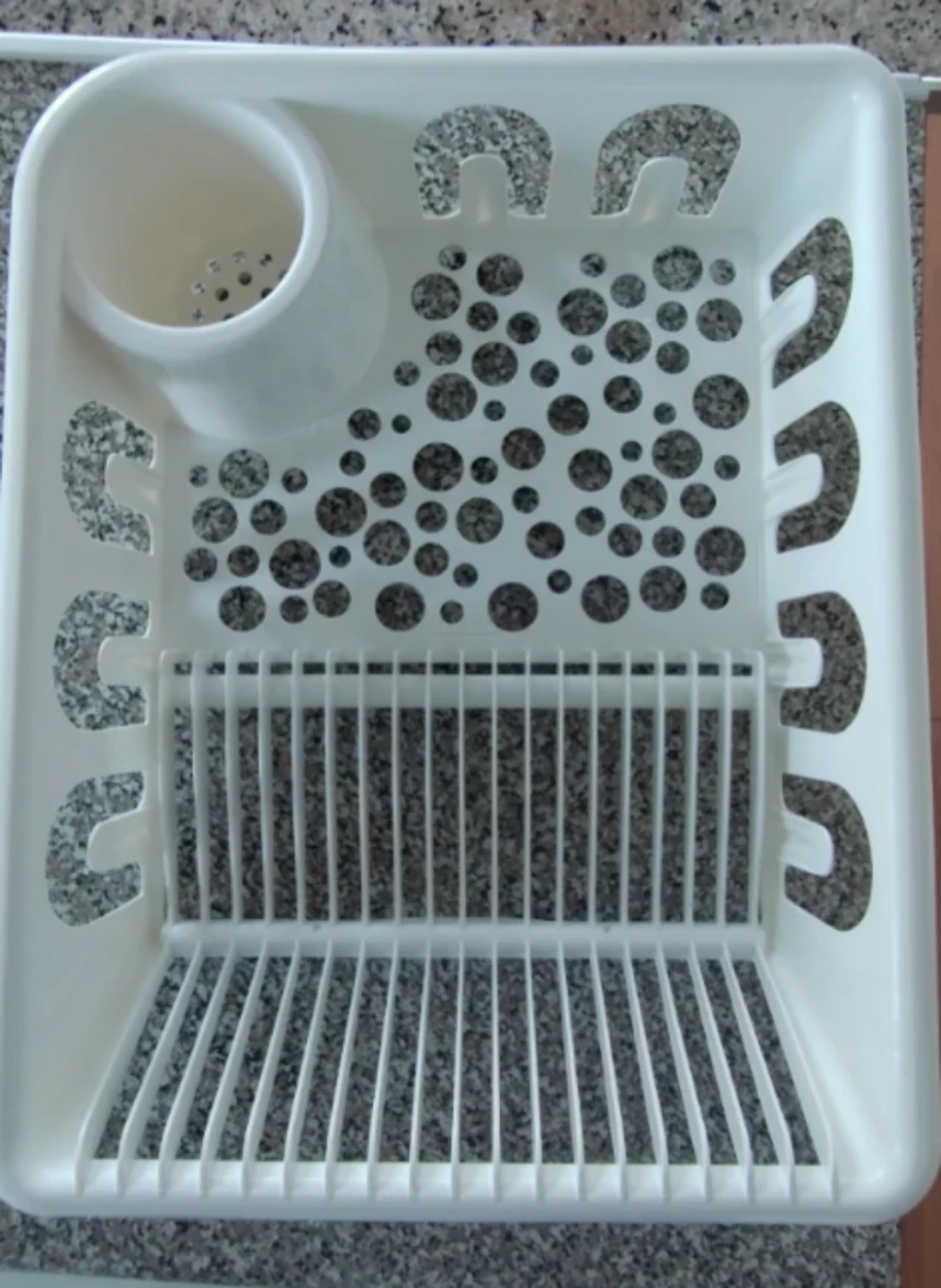 White plastic dish drying rack - photo 2