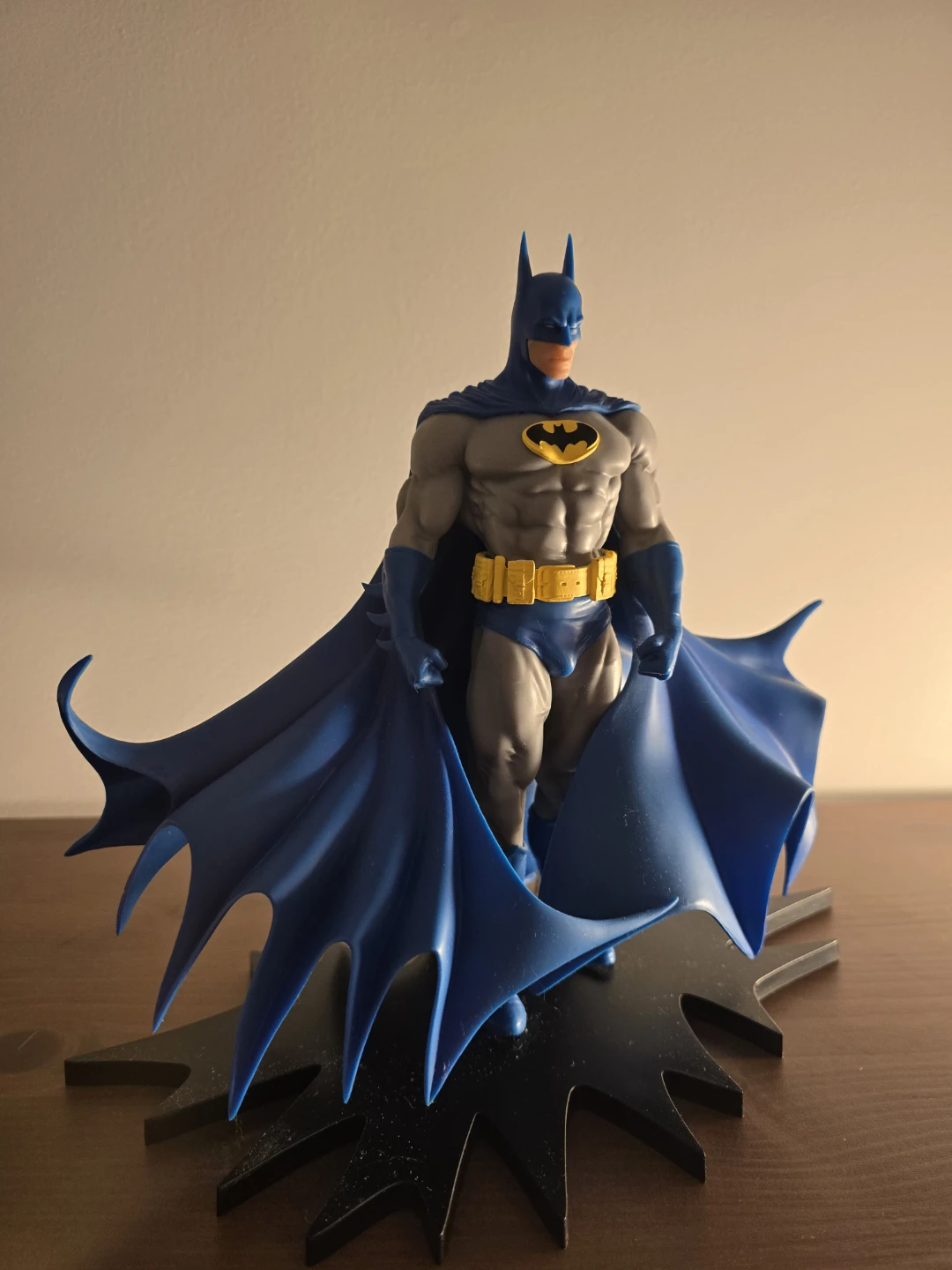Batman Statue Figure - photo 5