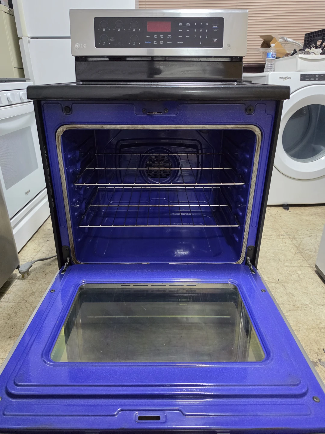 LG Electric Convection Range - photo 3