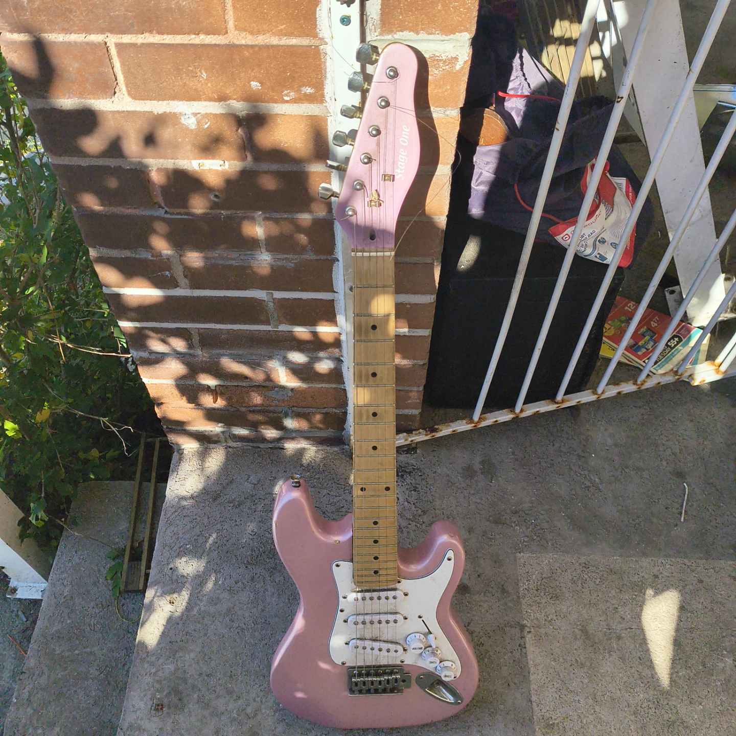 Electric guitar for kids