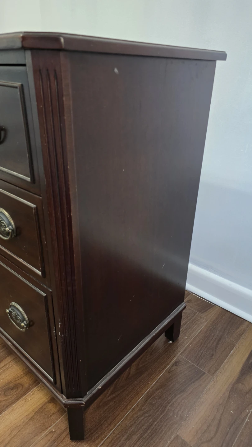 Dark Mahogany 3-Drawer Chest with Brass Hardware - photo 4