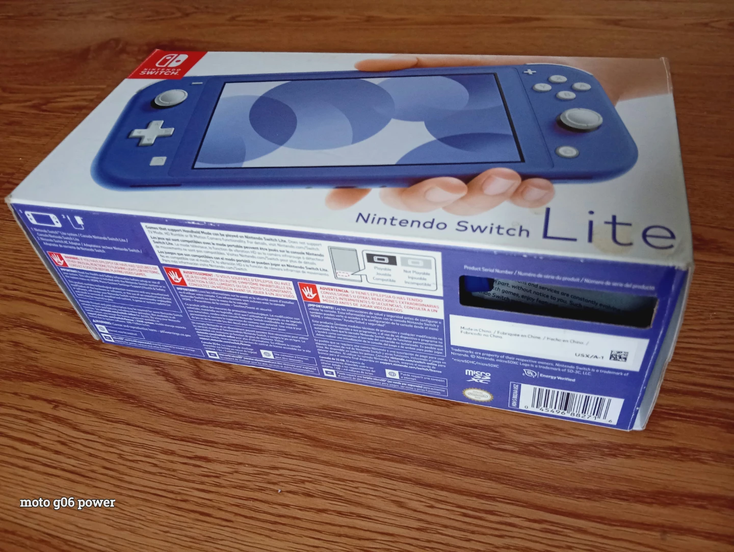 Nintendo switch Lite, slightly used with casing - photo 4