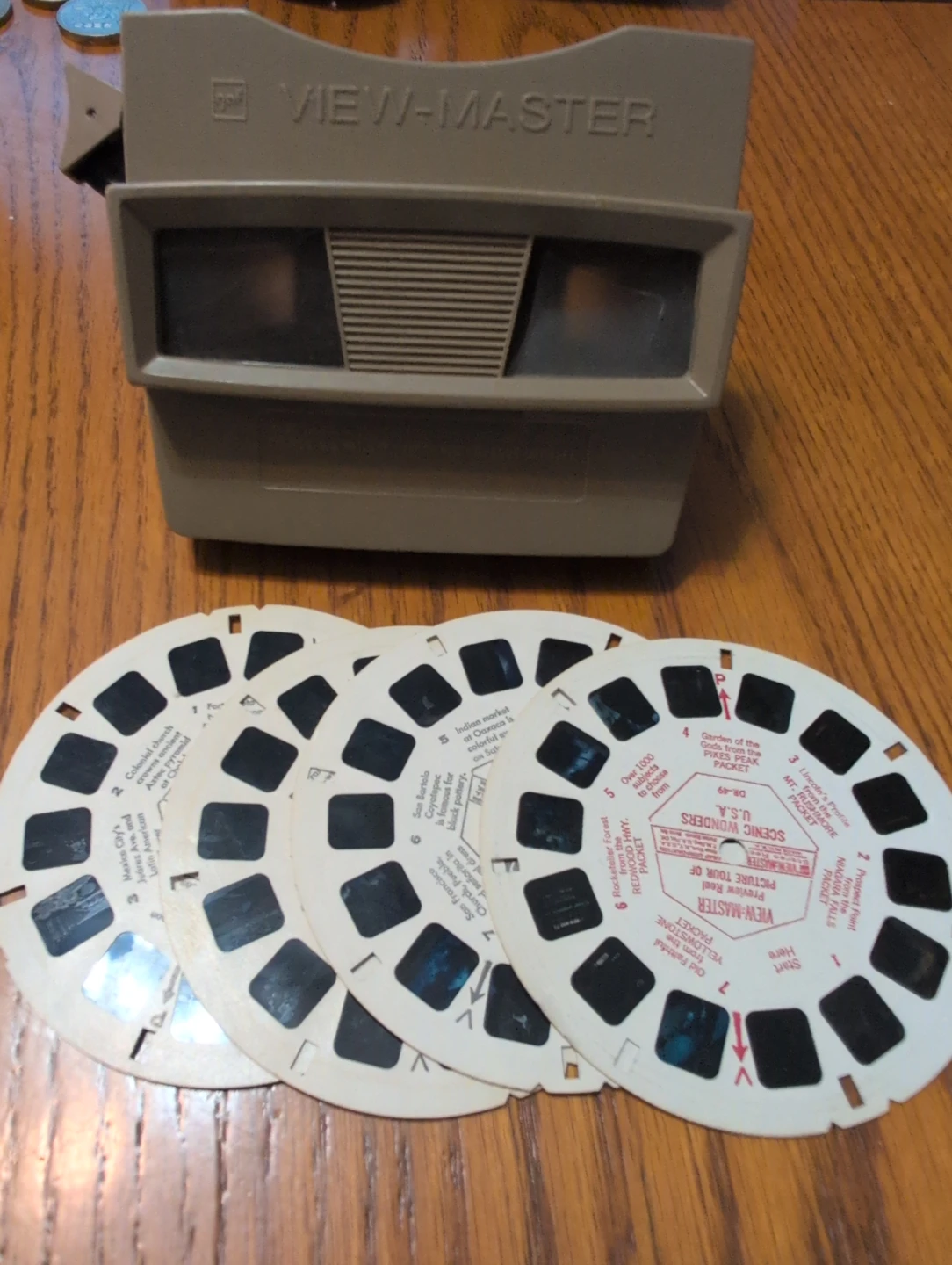 Vintage GAF View-Master with 3 Reels