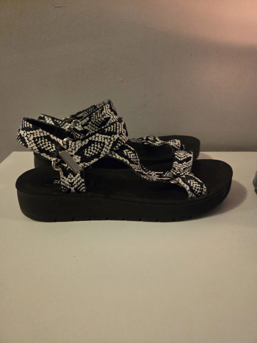 Design Lab Sandals, Women's Size 8 - photo 3