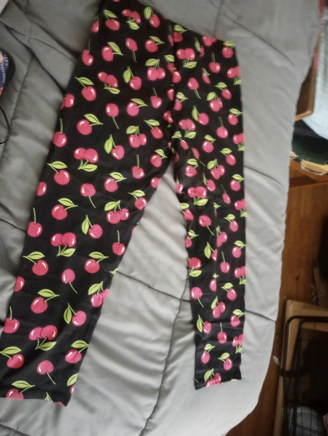 No Boundaries Cherry Print Leggings Size S