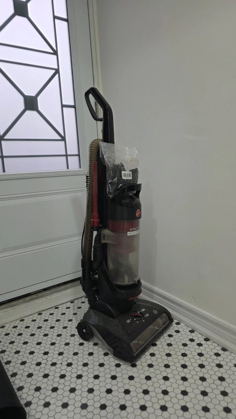Hoover WindTunnel High Capacity Vacuum - photo 4