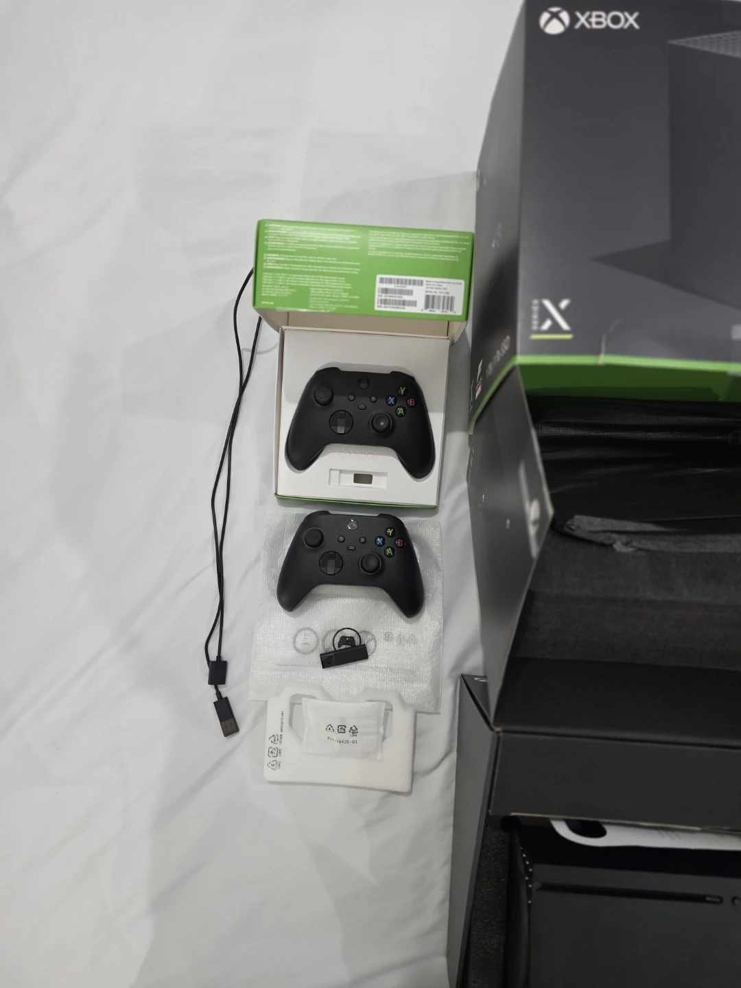Xbox Series X 1TB Console Forza edition (extra controller) - photo 2