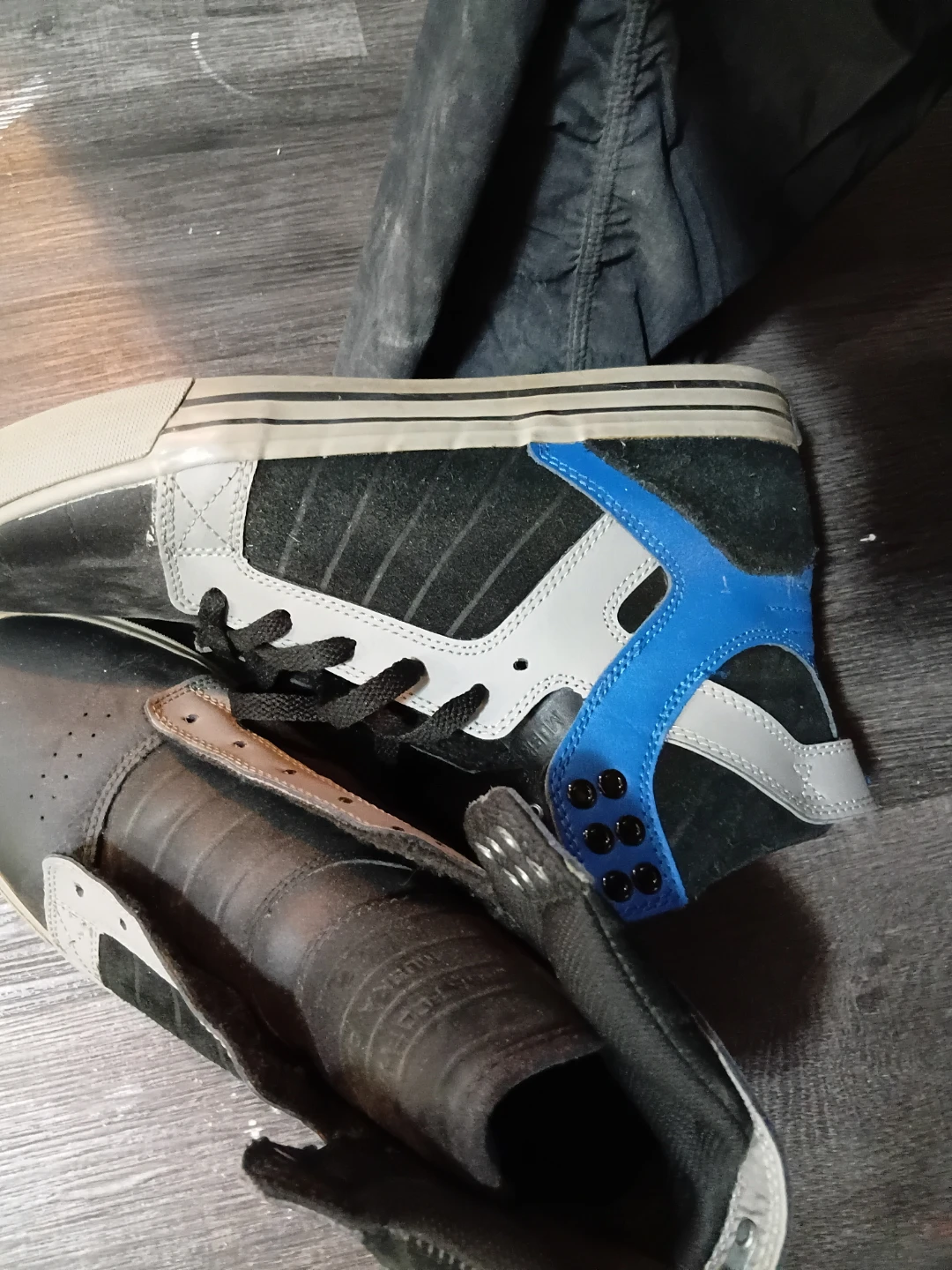 Muska Supra High-Top Skate Shoes