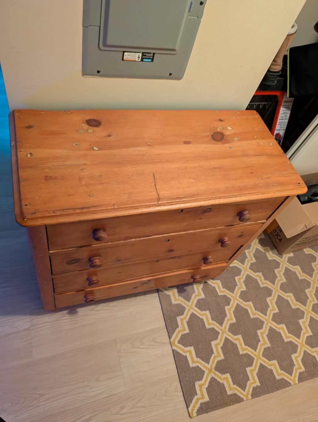 Solid Pine 4-Drawer Dresser - photo 2