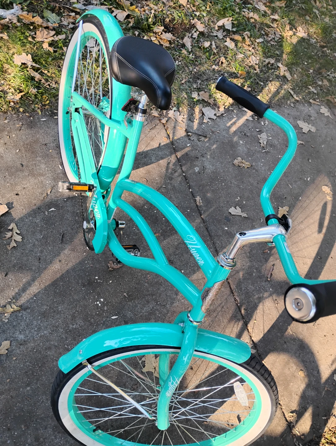 Hyper Beach Cruiser Bicycle