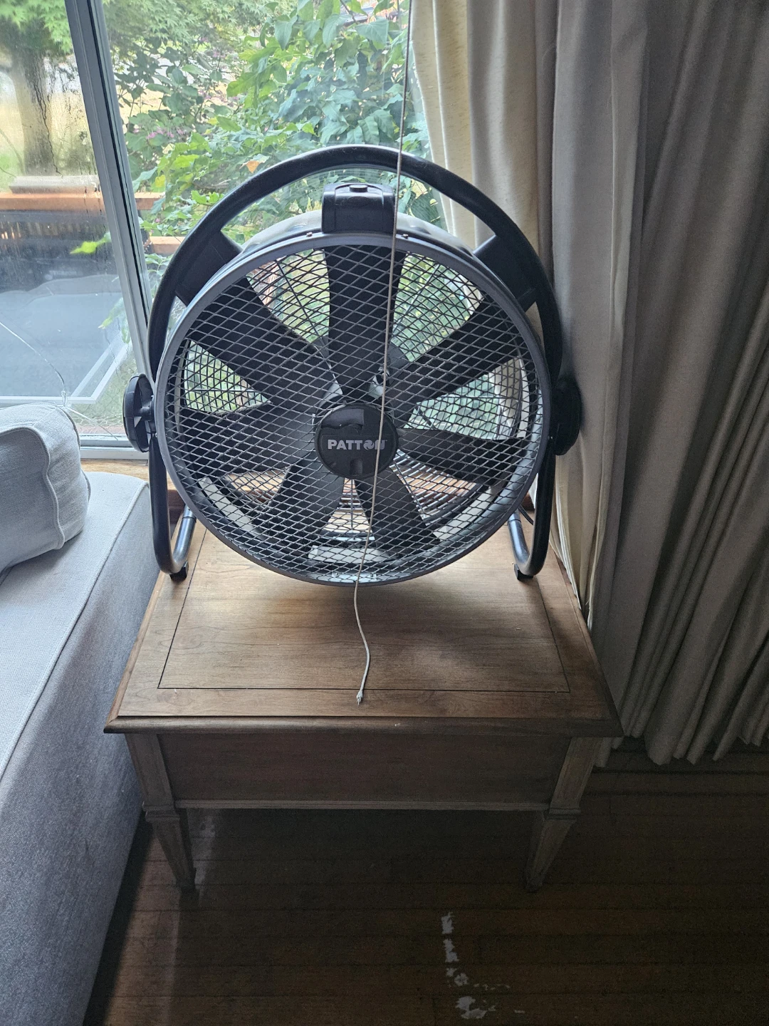 Patton high velocity floor fan