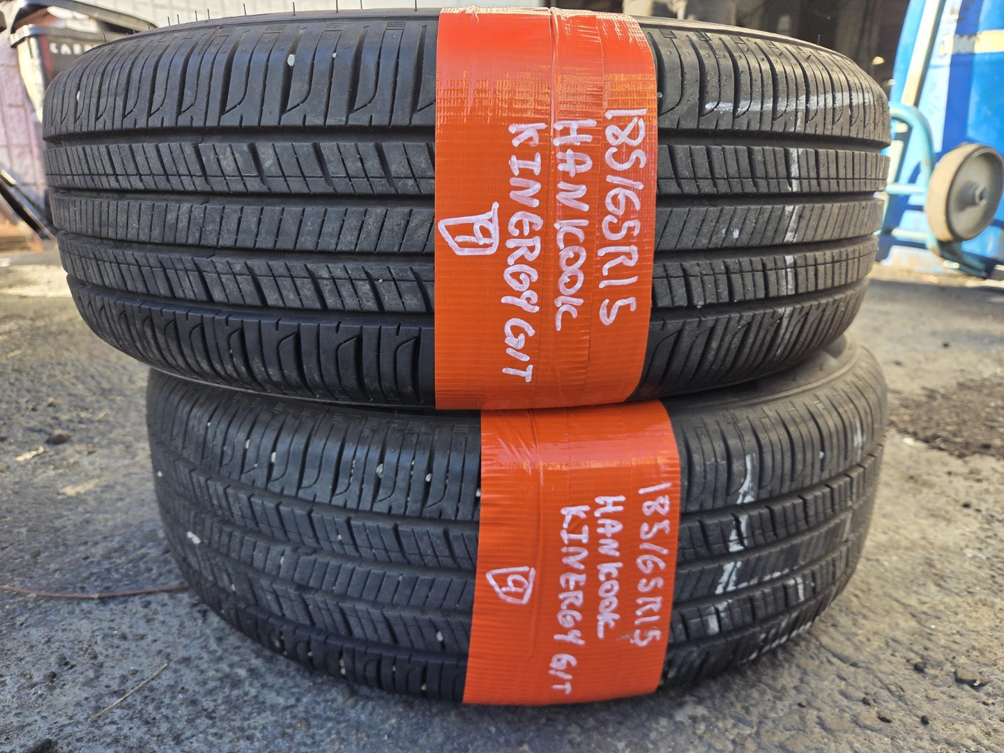 2 Hankook Kinergy GT Tires 185/65R15
