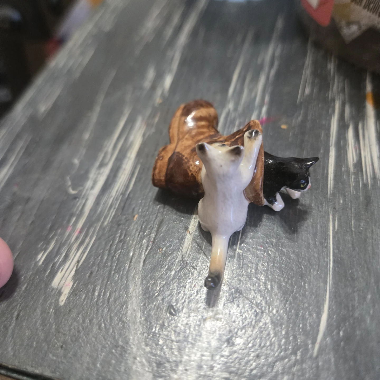 Ceramic Cats in Boot Figurine - photo 2