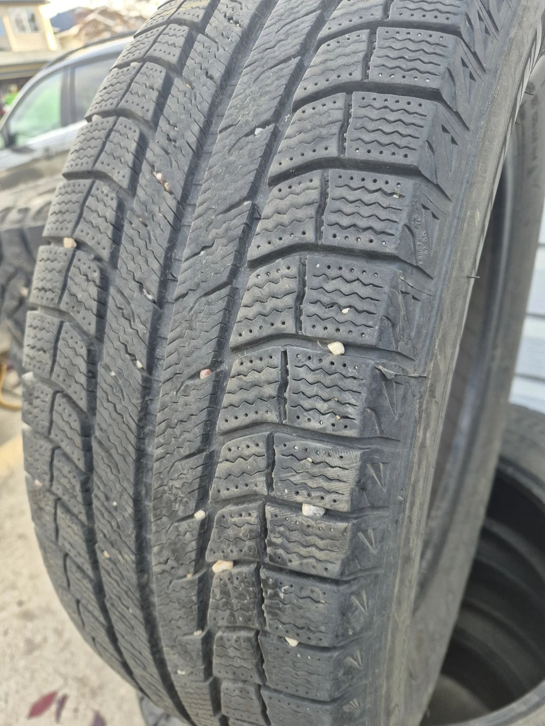 Michelin 235/65R17 four Winter Tires - photo 2