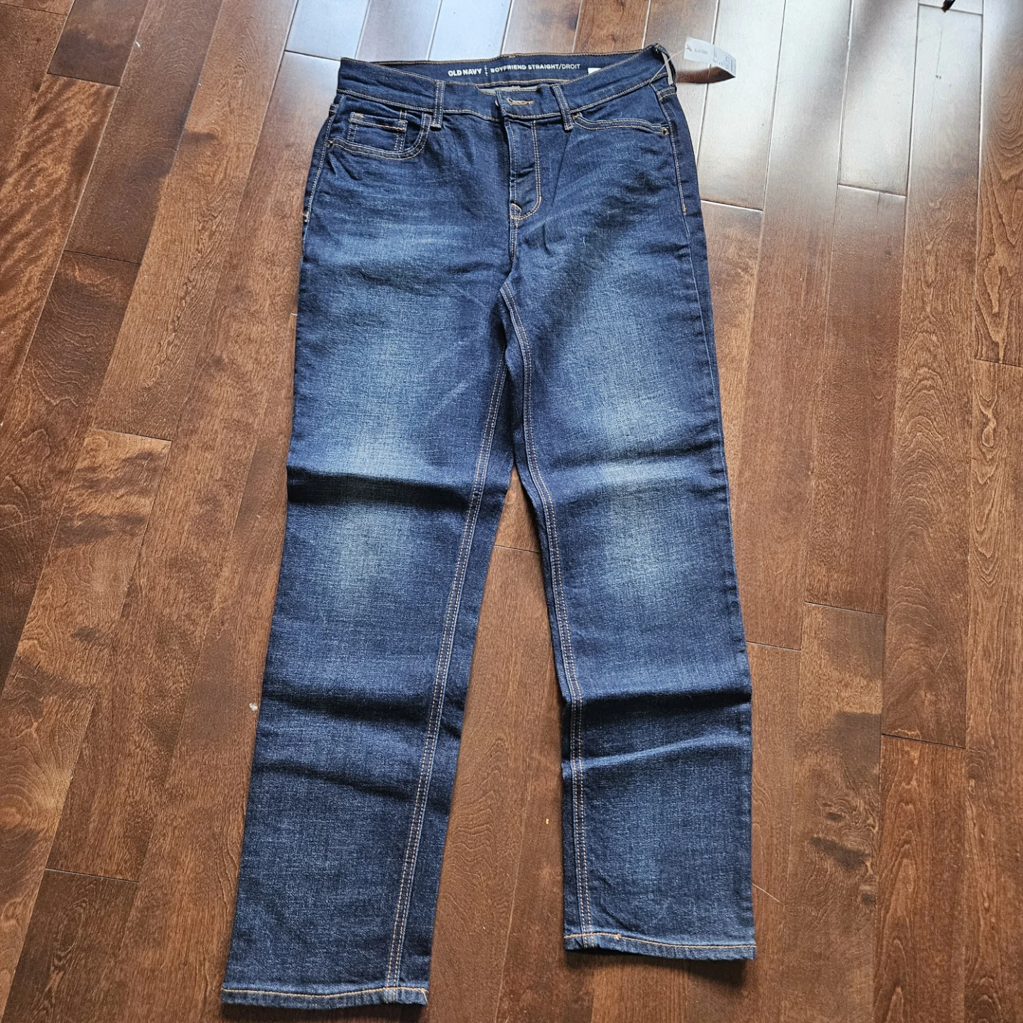 Old Navy Boyfriend Straight Jeans size 4 comes with tag - photo 4