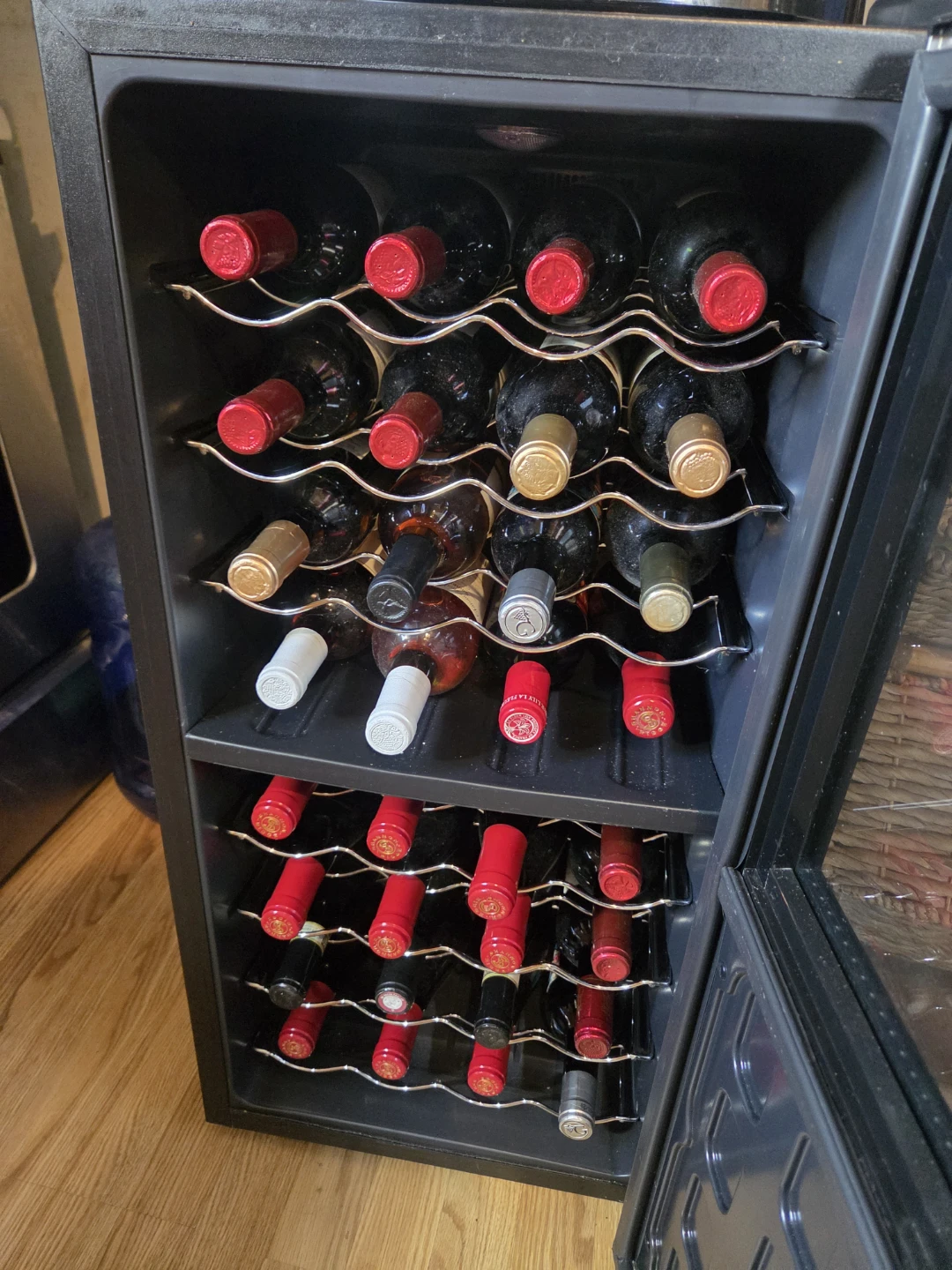 Wine Enthusiast Dual Zone Wine Cooler model 2720332 - photo 2